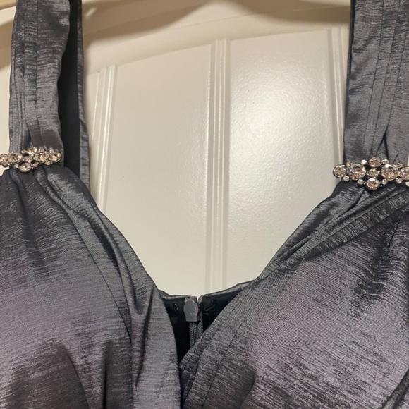 Cocktail dress - Picture 1 of 10